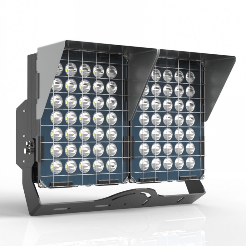 Projecteur LED extérieur Lumen - Outdoor Sport Uk avis et prix
